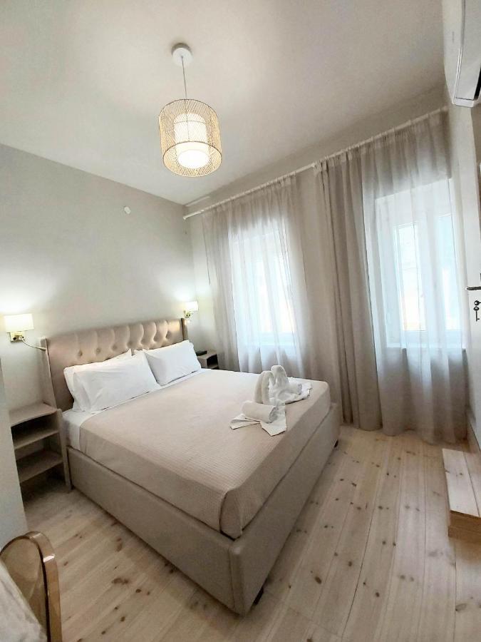 Center Luxury *
